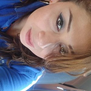 Meet your Posher, Kenia